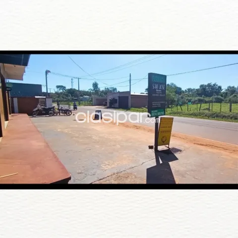 SALÓN COMERCIAL 📍 Coronel Oviedo – Zona Gral. Díaz Sobre asfalto, foto 4