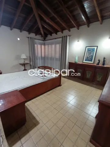Casa de lujo – coronel oviedo, barrio 12 de junio — foto 2