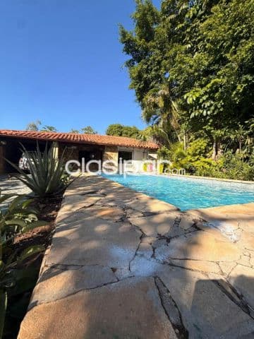 Casa con piscina San Bernardino - puerta del lago