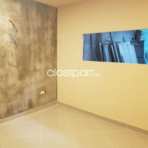 Alquilo!!! Para oficina o vivienda COD 6831 — foto 1