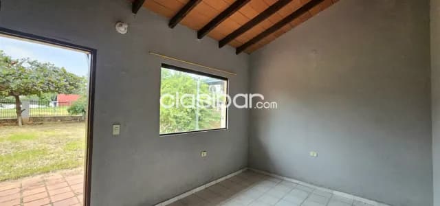 Hermosa casa en Luque, foto 5