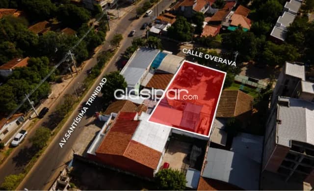 Terreno en Barrio Salvador del Mundo, a 1 cuadra de la Avda. Santísima Trinidad — foto 2