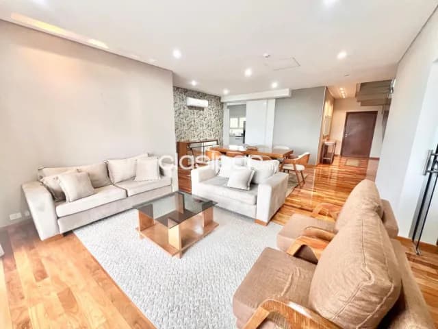 En Alquiler Amplio Penthouse Amoblado de 4 Habitaciones en Suite - Villa Morra A404 — foto 2