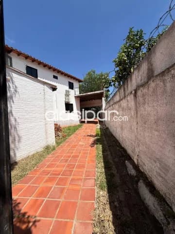Casa Dúplex - Loma Pytá, Asunción (Barrio Golondrinas, 422 m²) — foto 4