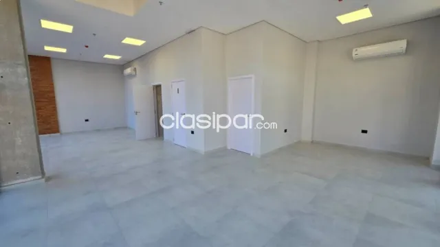 Local comercial en esquina zona shopping del sol — foto 2