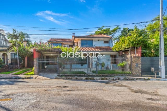 Casa en venta – Lambaré, zona Municipalidad