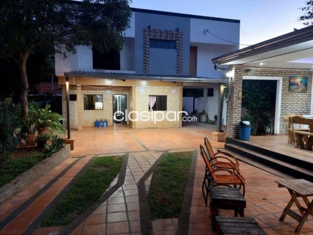 Hermosa casa de 3 dormitorios en San Lorenzo zona palacio de justicia