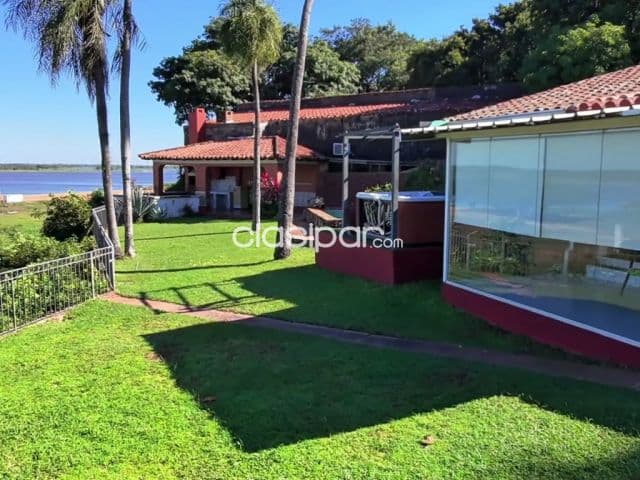Casa en Alquiler con Vista al Río en San Antonio Despertá cada día con una vista privilegi