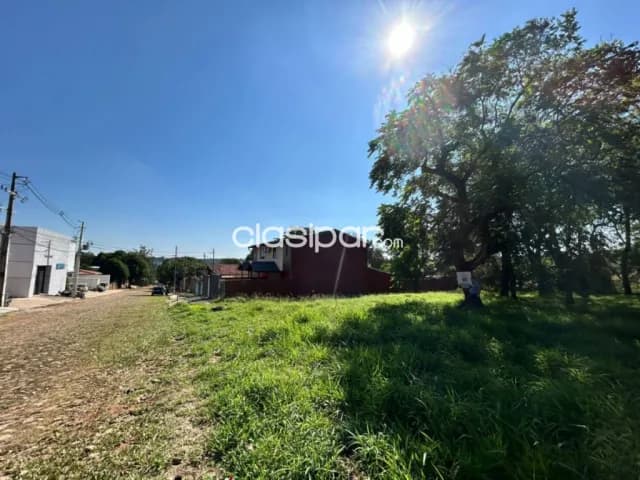Hermoso terrreno con buenísima ubicación en Villa Elisa — foto 4
