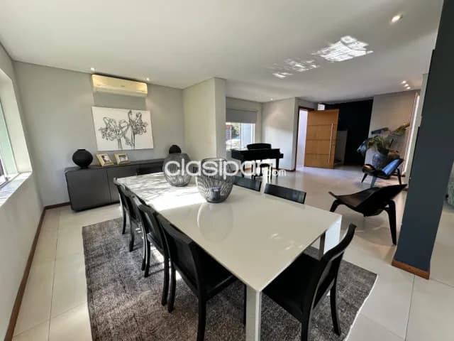 Espectacular residencia de alta gama amoblada y equipada en fdo zona norte — foto 5