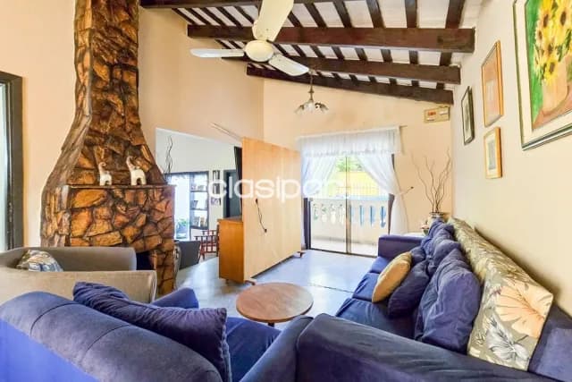 amplia casa de 5 dormitorios en Trinidad, foto 4