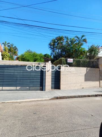 Casa en terreno de 700.00 m2 - barrio san vicente