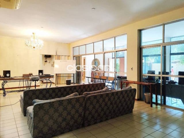 Residencia en venta en barrio mcal. López