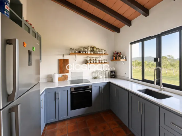 Campo De 28 Hectáreas En Sapucai Con Casa Renovada, Arroyo Y Vistas A Los Cerros — foto 5