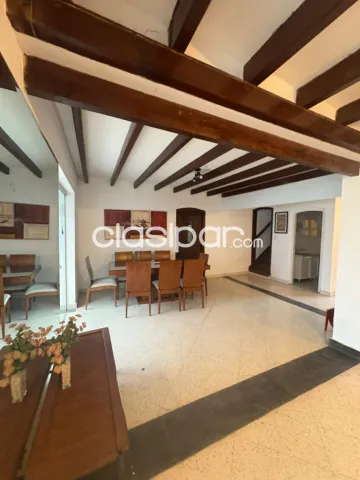 Casa estilo colonial en alquiler zona Villa Morra / Ykua Sati COD 6902, foto 2