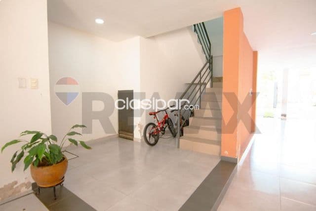 Edificio en lambare