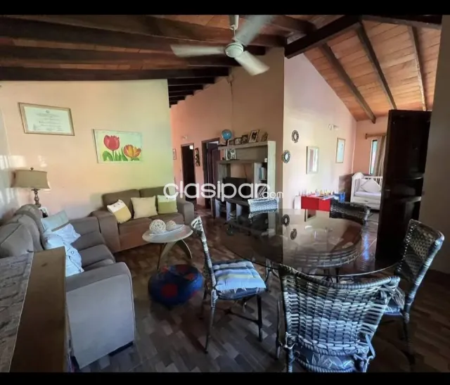 Casa de 3 dormitorios con piscina en San Lorenzo zona Capilla San Isidro Labrador, foto 3