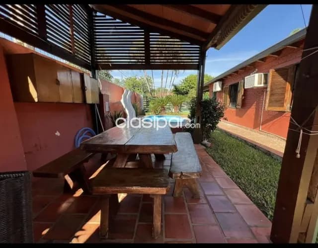 Casa de 3 dormitorios con piscina en San Lorenzo zona Capilla San Isidro Labrador, foto 5
