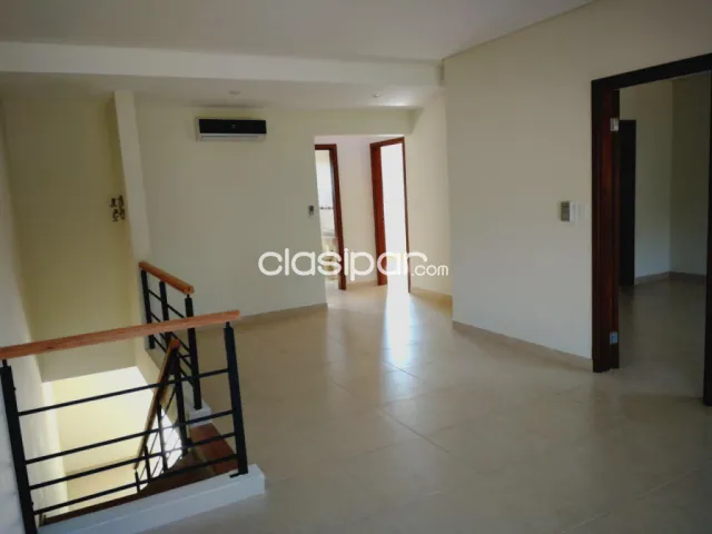 Duplex de 3 dormitorios en Lambare zona Colegio Sek y Yacht y Golf Club — foto 5