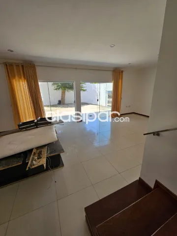 Casa de 3 dormitorios en Barrio Pinoza de Asuncion zona Colegio Cervantes, foto 4