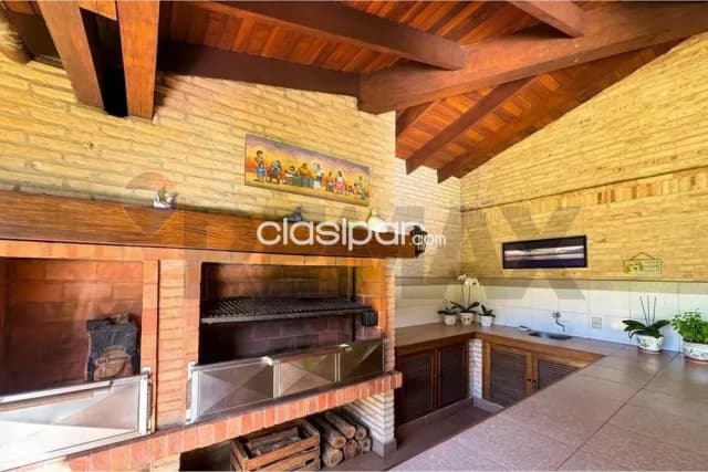 En venta Residencia de categoría en Las Lomas Carmelitas Asunción, foto 2
