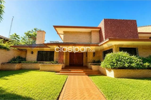 En venta Residencia de categoría en Las Lomas Carmelitas Asunción, foto 4