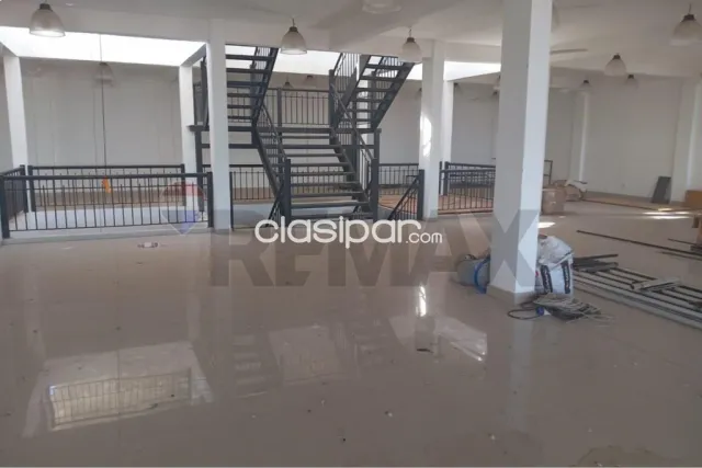 Edificio comercial fucionando 4 pisos en esquina en el corazon de alberdi-ñeembucu, foto 3