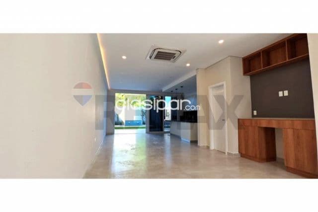 Duplex de lujo en villa aurelia-c/patio,piscina y area de servicio completa,lavadero