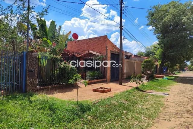 🏡 en venta – casa con salón multiuso y cochera para 4 vehículos en Luque – campo grande — foto 3