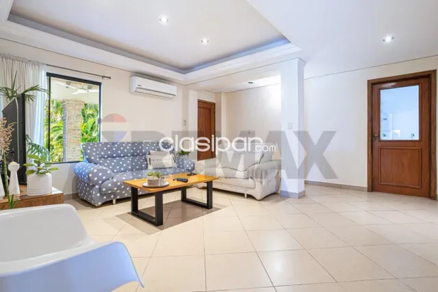 En Venta! Hermosa Casa con amplio patio en Lambaré, Barrio Kennedy!!, foto 2