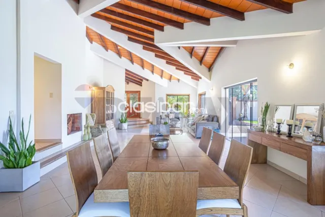 En Venta! Hermosa Casa con amplio patio en Lambaré, Barrio Kennedy!!, foto 3