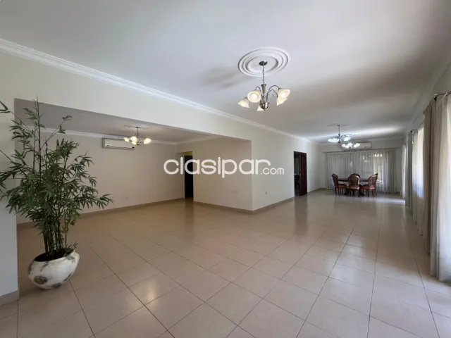 Casa en barrio mariscal estigarribia, foto 2
