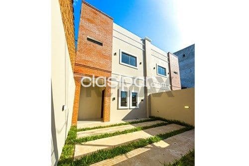 Duplex en Venta en Central Fernando de la Mora 110316