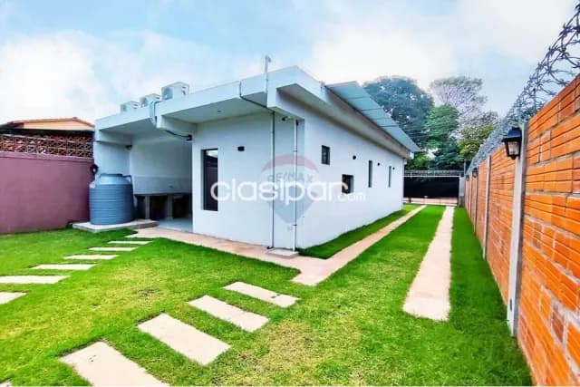 ¡chalet en venta! Con piscina y patio grande, foto 3