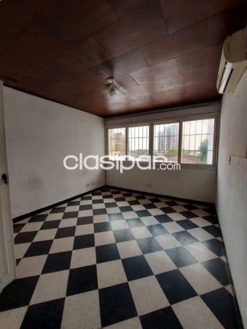 Se alquila loft para oficina o vivienda
