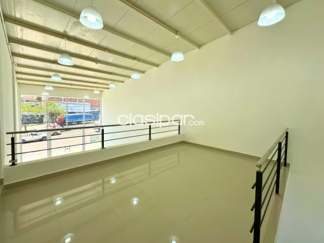 🏢 Salón Comercial zona Cuatro Mojones — foto 5