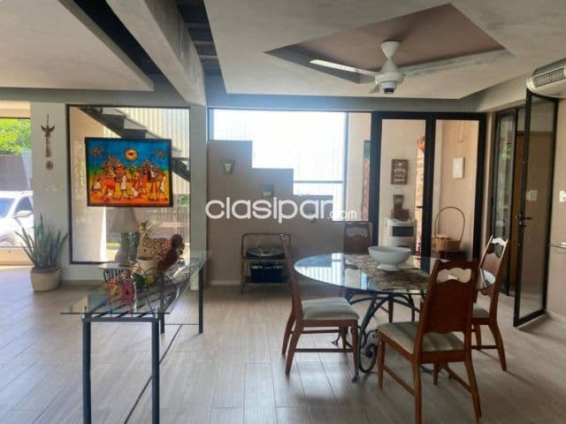 -casa de autor de estilo contemporáneo-San Bernardino , barrio jardin
