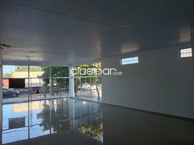 *alquiler de salones comerciales a estrenar sobre madame lynch* cod 6925, foto 1
