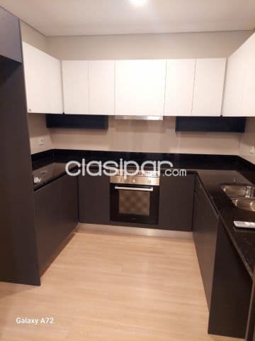 Se alquila exclusivo departamento de 2 habitaciones en el moderno Spirit De Gaulle
