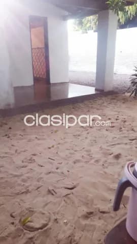 Casa en el centro mismo de San Lorenzo, muy buena ubicación. Barrio San José — foto 2
