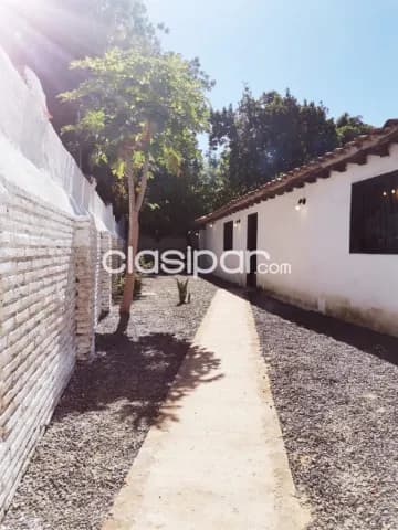 Casa en el centro mismo de San Lorenzo, muy buena ubicación. Barrio San José — foto 3
