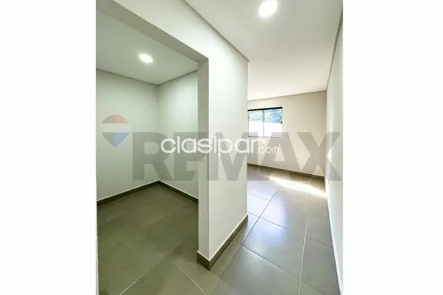 En venta Casa a estrenar en el centro de Lambaré, foto 2