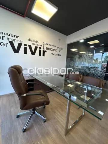 Oficina corporativa en edificio atrium — foto 4