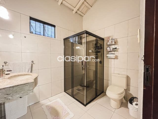 Casa Zona Salemma COD 6935 Precio GS 900.000.000 Cuenta con: Dos Habitaciones Do