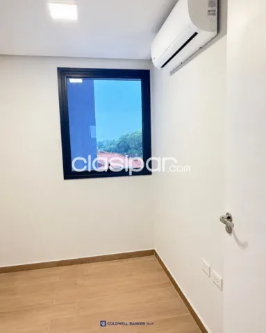 En Alquiler Departamento de 2 dormitorios en Los Laureles Asunción, foto 3