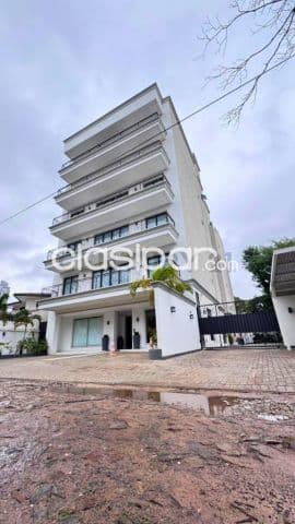 de Exclusivo Departamento en Barrio Mburucuyá
