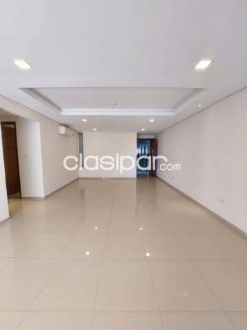 Departamento de 3 dormitorios en planta baja en barrio Herrera
