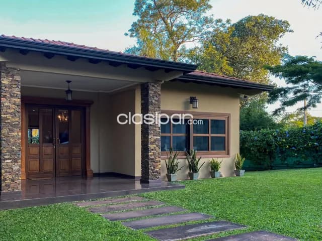 Residencia premium en Barrio Cerrado del Yacht Y Golf Club Paraguayo, foto 2