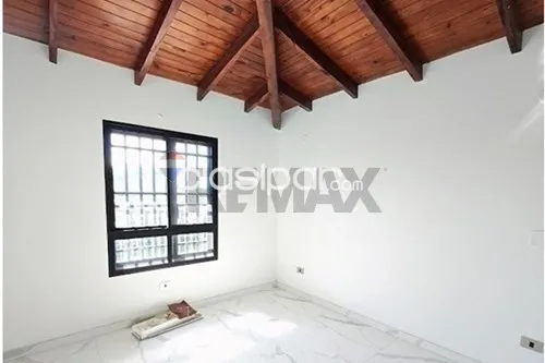 Casa en Venta en Central Limpio Centro MANUEL GONDRA, foto 3