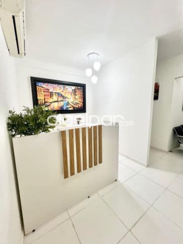 En Alquiler Oficinas Consultorios Amoblados y Equipados para Profesionales- B° Villa Morra, foto 1